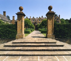 Throughly Modern Abbey
